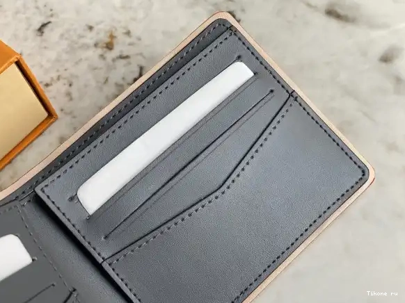 Cheap VUITTON LOUIS SLENDER WALLET 0519